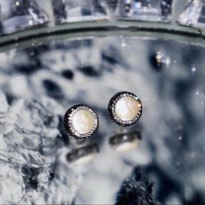 Pearl Gemstone Dainty Earrings